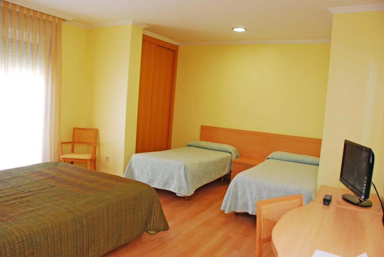Hotel Villa Juanita O Grove Buitenkant foto