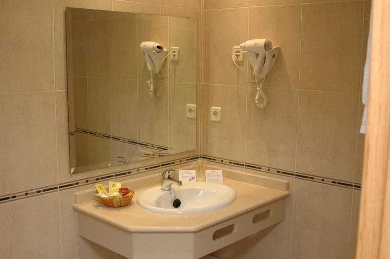 Hotel Villa Juanita O Grove Buitenkant foto